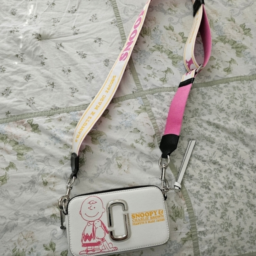 Peanuts x Marc Jacobs Snoopy Snapshot Crossbody Purse